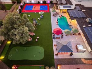 6 BR w Sport Court Pool Playground Hot Tub Arcade