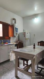 Casa Amplia a 5 min del Centro - Cochera, Patio y Parrilla