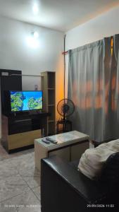 Casa Amplia a 5 min del Centro - Cochera, Patio y Parrilla