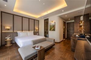 LARACINE Phu Quoc Hotel