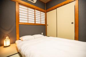 鶴Inn 天神橋六丁目駅徒歩1分 梅田 難波 天王寺へ直通 贅沢な和モダン一軒家 天神橋