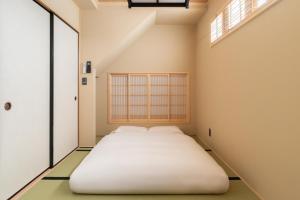鶴Inn 鶴橋駅徒歩8分 難波 梅田 天王寺 関西空港 奈良へ直通 贅沢な和モダン一軒家 雲深居