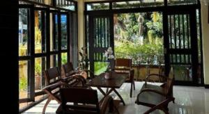 Ponburi Hotel