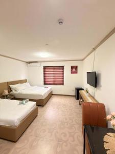 Airport Hotel Clark