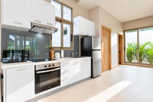 4BR Pool Villa MGM Sky 2 Near Chalong Pier