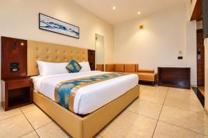 Palm Greens Club & Resort by The Sky Imperial