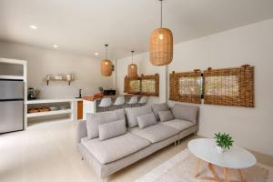 Baan Cala Rossa- Balinese Tropical Hideaway