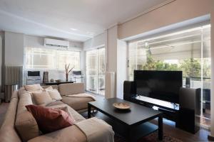 Luxe Bliss 2BR Glyfada