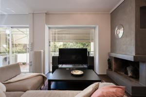 Luxe Bliss 2BR Glyfada