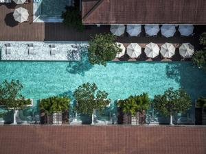 Kahavadi Chiang Rai, Curio Collection by Hilton