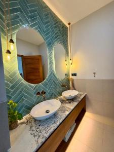 Villa Nandita, NEW Lovely 3BR Villa in Gili Trawangan