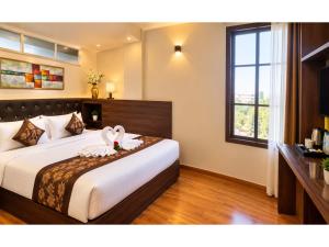 Hotel O-Live Branch Darjeeling - Premium Hill Retreat with Spacious Rooms & Accommodation & Modern Comforts with Himalayan Views