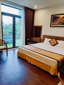 LAKESIDE DAILAI HOTEL