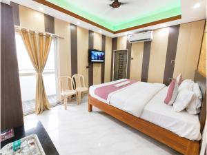 Hotel Aarohi Homestay & Suites