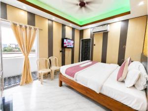 Hotel Aarohi Homestay & Suites