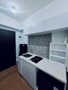 The Single Suite