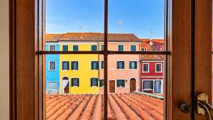 QUEEN home SERENA BURANO