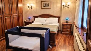 QUEEN home SERENA BURANO