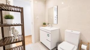 Charming Lisbon 7 by Homeful Homes