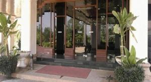 Pathum Thani Place Hotel