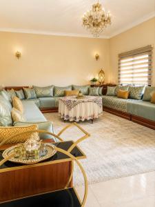Villa for 16people with pool, baby bed, high wifi