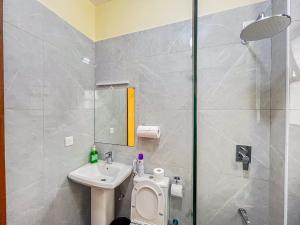 Kinga Homes & Suites