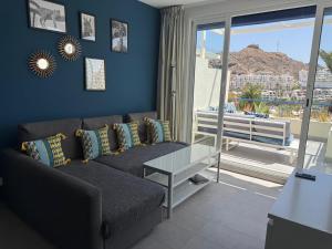MOGAN PEARL - SEA VIEW - DOUBLE TERRACE - HEATED POOL -BEACH - 1gb WIFI - Calm and green Complex - AIR CONDITIONING