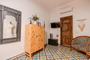 Riad Des Sables authentic - Exclusive - Pool - 15 min walk Jemaa El Fnaa