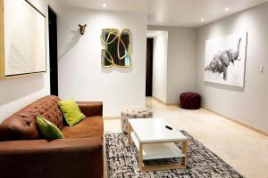 Condesa Residence Amsterdam B Inviting 2BR, 1BA Apartment with Modern Touches on Amsterdam Avenue
