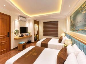 Grand luxury hotel Que Vo