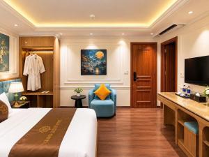 Grand luxury hotel Que Vo