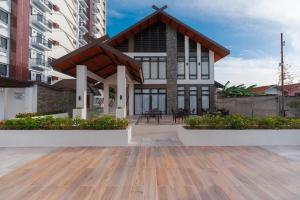 Cozy & Relaxing Stay at Royal Oceancrest Mactan