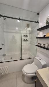 Lovely 1BR condo facing the ocean