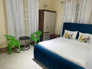 Queen Luxury studio apartment