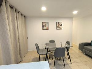 Departamento Entero wifi & Estacionamiento 1