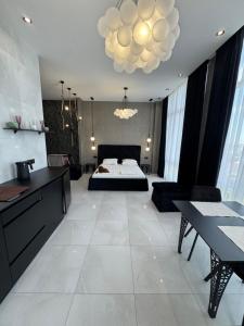 Delmar Apartment Center