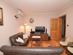 Comfortable villa with a large private garden