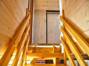 A wooden holiday cottage in a highlander style