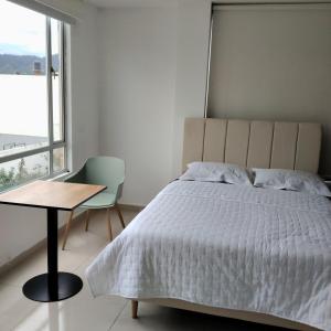 Apartamento amplio y acogedor magníficos espacios tres dormitorios