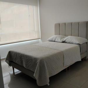 Apartamento amplio y acogedor magníficos espacios tres dormitorios