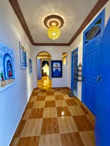 Dar Blue Street