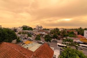 Mango Houses