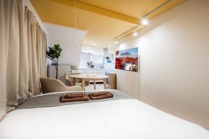 4 mins walk from Nishishinjuku-5chome Station, Designer apartment, 1st floor, up to 2 people, Grand Eggs Nishishinjuku