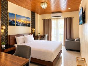 Acapulco Resort & Suites