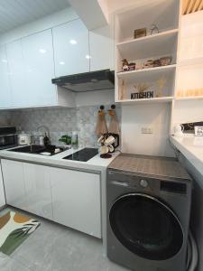 Clark Solare Staycation - Solar-Powered near Clark
