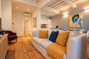 The David Signature - Spacious 2BR & 2BA - 5 min to Duomo