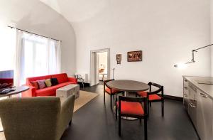 One-Bedroom Apartment room in Palazzo Melfi