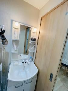 初心之屋十六号馆, an exquisite independent small building in Osaka Umeda Business District
