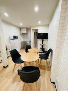 初心之屋十六号馆, an exquisite independent small building in Osaka Umeda Business District