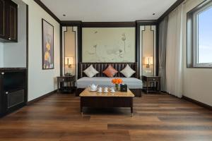 Ninh Binh Legend Hotel